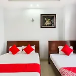 Oyo 130 Tuan Long Hotel